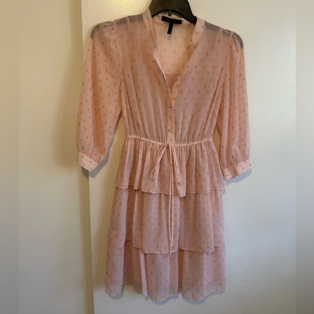 BCBGMaxAzria Light Pink dress with Metallic Details
